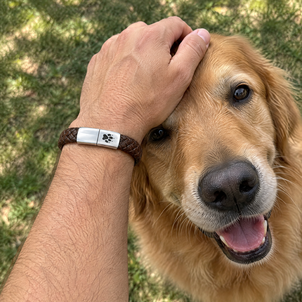 Saddle Herren-Armband am Handgelenk getragen